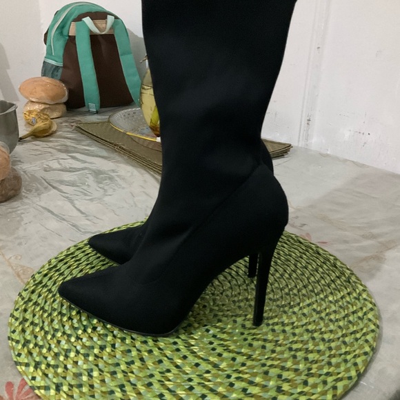 Elegant Black Women's Stiletto Boots - Picture 4 of 5